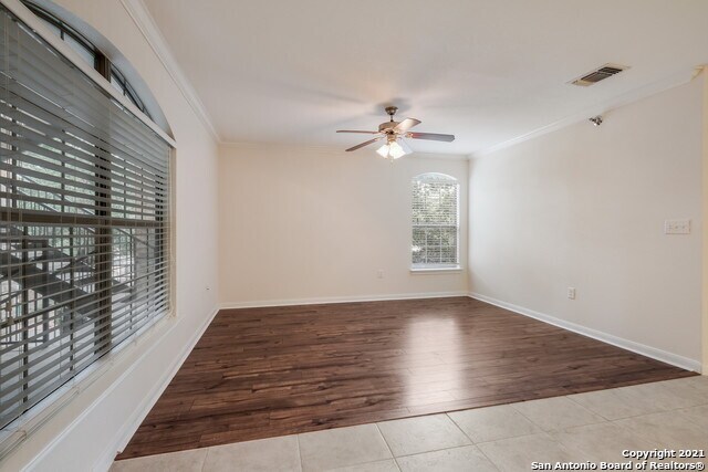 Foto del edificio - 7323 Snowden Rd