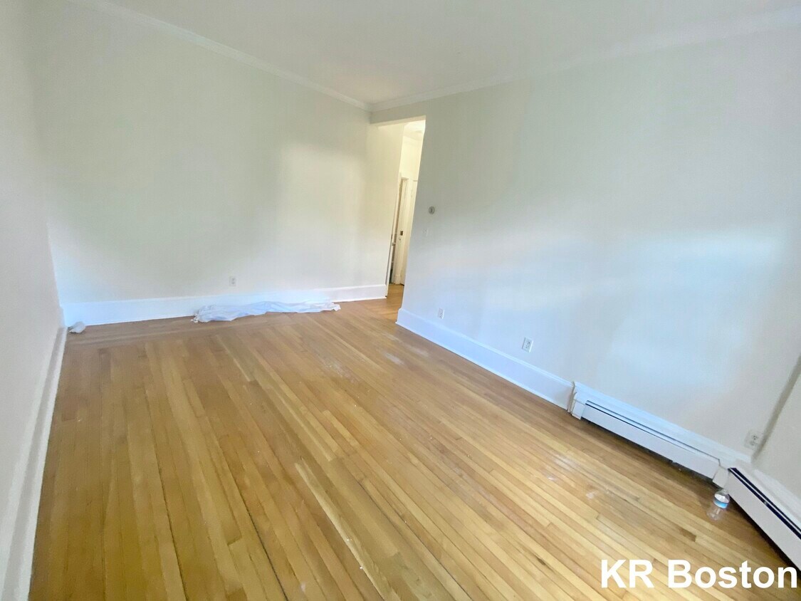 15 Fairbanks St Unit 3, Brookline, MA 02446 15 Fairbanks St Brookline