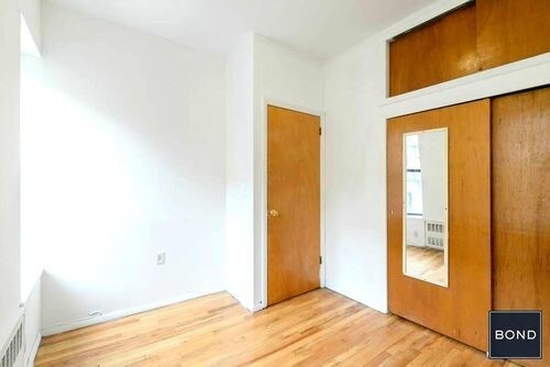 Building Photo - 475 E 65th St