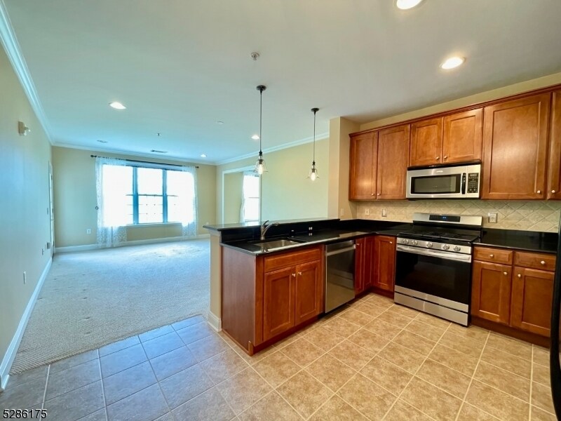 Primary Photo - 2303 Ramapo Ct