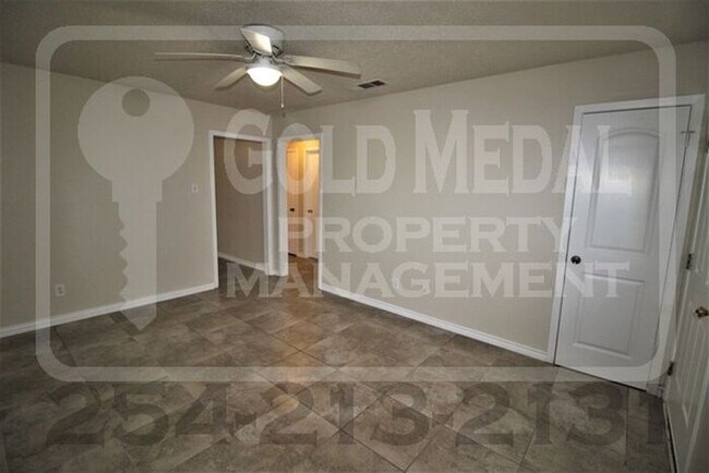 Foto del edificio - 4707 Westcliff Rd