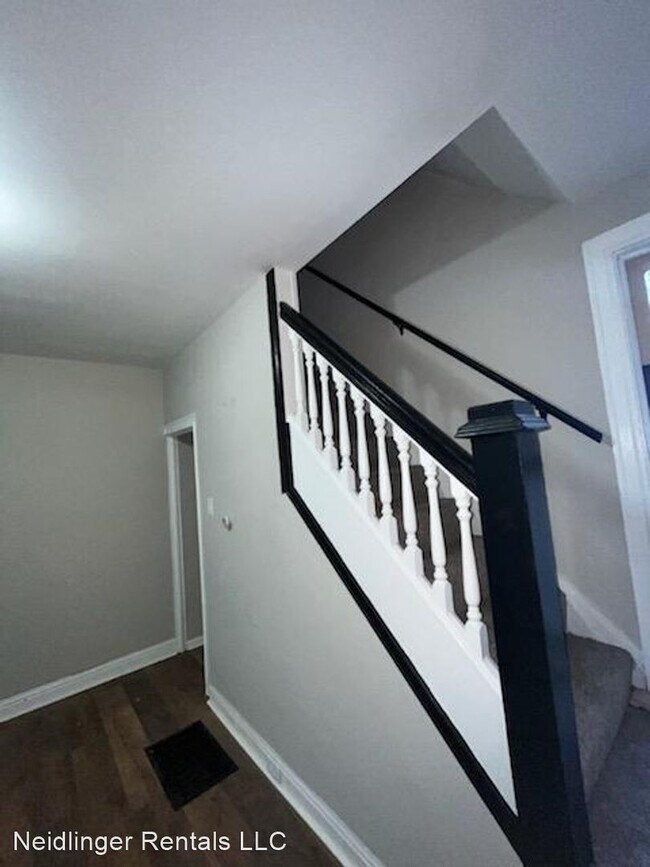 Building Photo - 3 br, 1.5 bath House - 43 N 12th Street