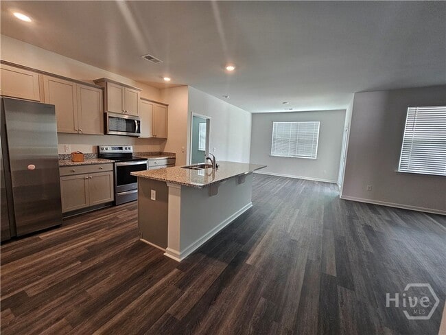 Building Photo - 145 Kraft Kove