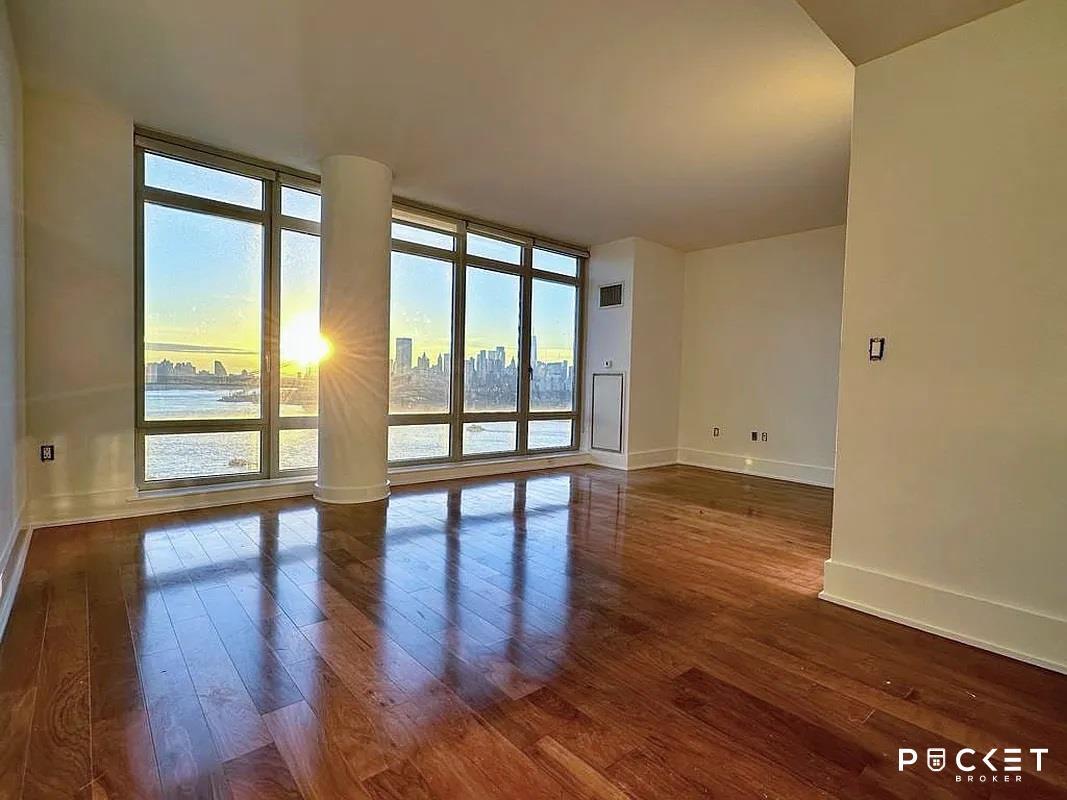 2 Northside Piers Unit 20D, Brooklyn, NY 11249 Room for Rent in