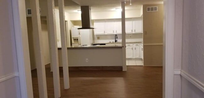 Building Photo - 6638 Loch Langham Dr