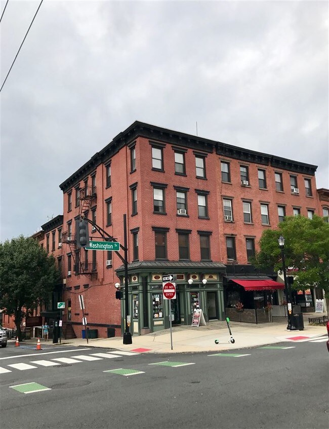 Building Photo - 500 Washington St