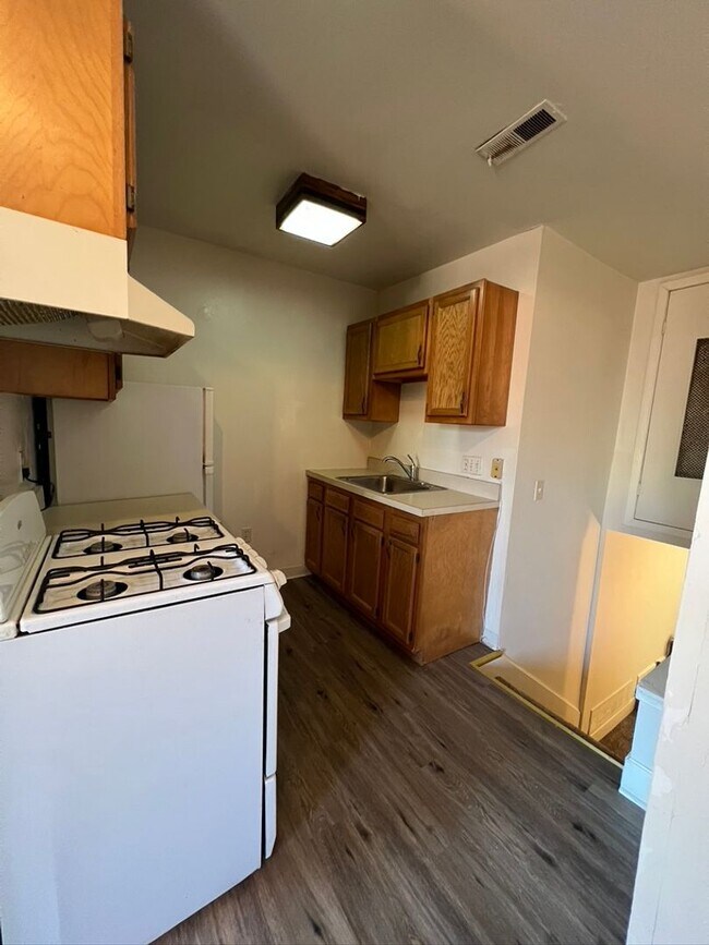 Foto del edificio - 1626 South St