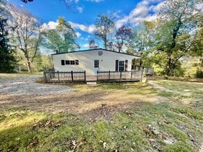 Building Photo - 1302 Airport Rd