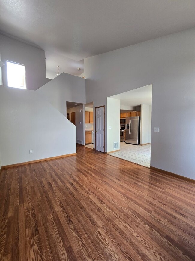 Building Photo - Great Townhome in Windsor