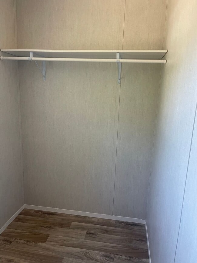 Foto del edificio - 291 Brookside Dr