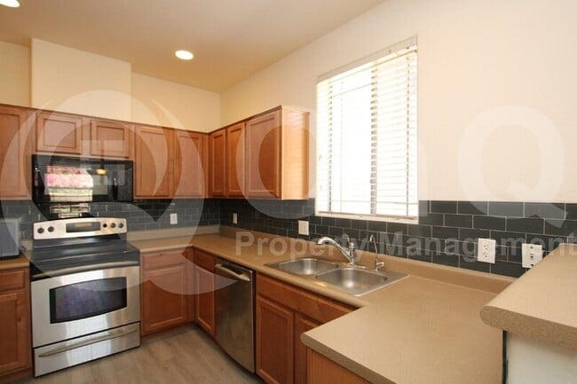 Building Photo - 42424 N Gavilan Peak Pkwy