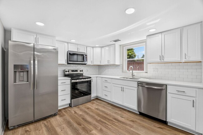 Foto del edificio - Move-In Ready Home Near Park Circle