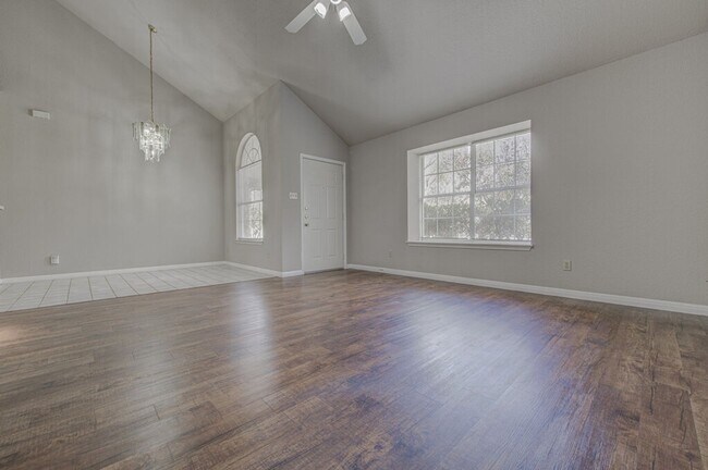 Foto del edificio - 2509 Riddle Rd