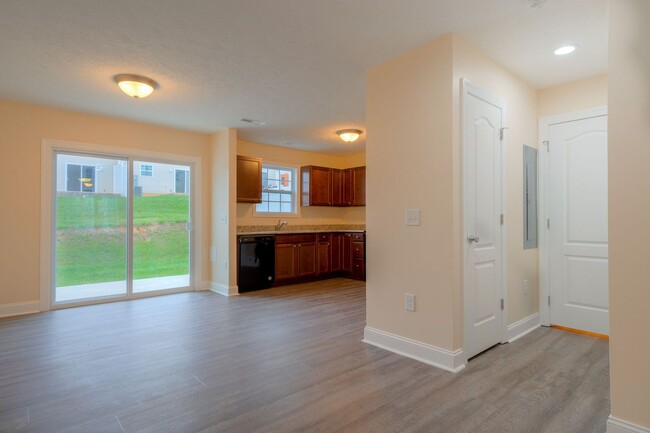 Foto del edificio - Oak Tree Townhome| 3 Story| 3 Bed 3.5 Bath...