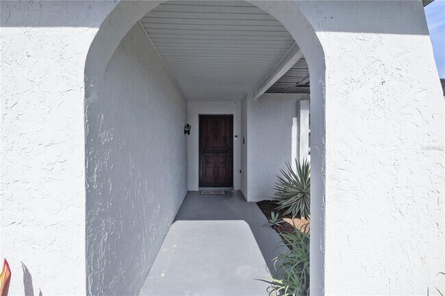 Building Photo - 8209 Rugby Ct