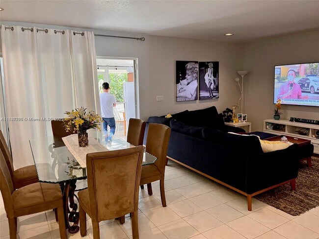 Foto del edificio - 1105 SW 44th Way