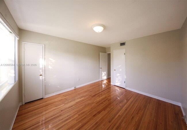 Building Photo - 47 Sidonia Ave