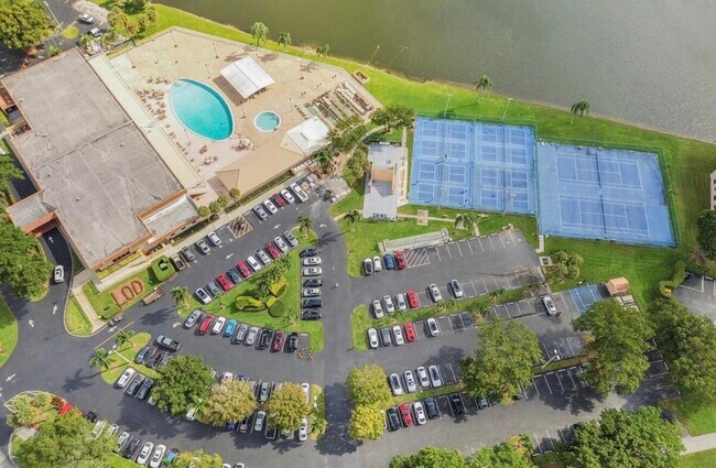 Building Photo - 15072 Ashland Pl