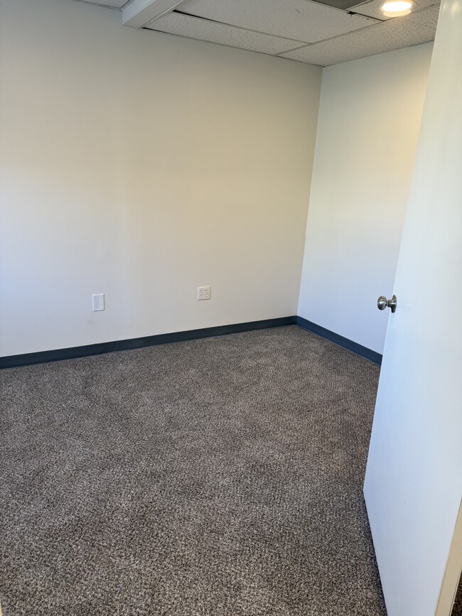 Building Photo - 1510 Washington Blvd