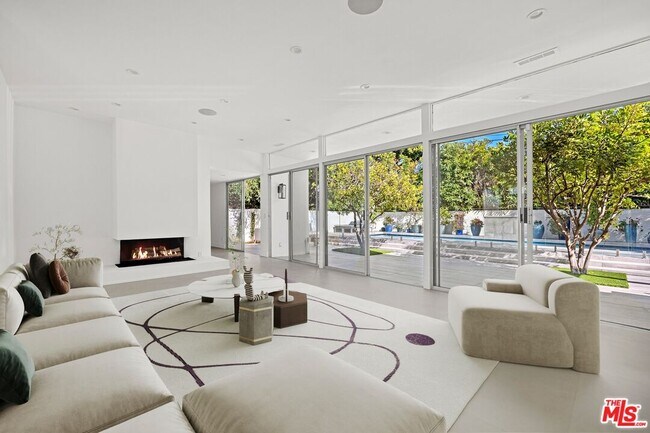 Foto del edificio - 470 N Robinwood Dr