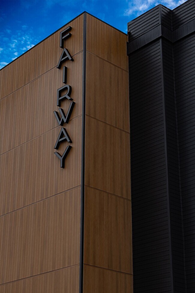 Foto del edificio - Fairway Apartments
