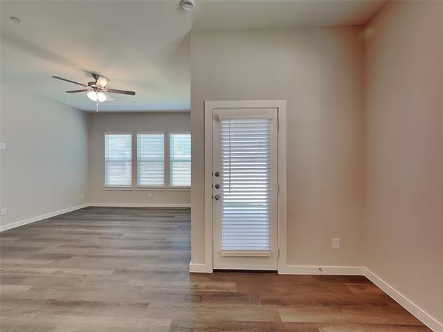 Foto del edificio - 105 Rutland Ct