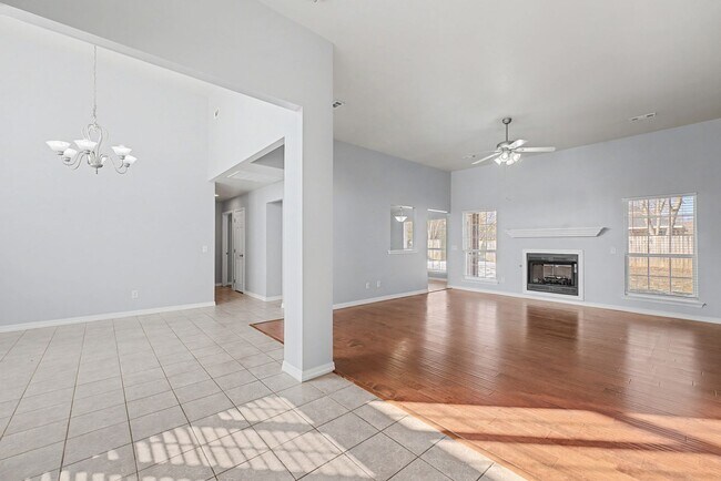 Building Photo - This home is a perfect blend of comfort and convenience, offering a lifestyle that is hard to res...