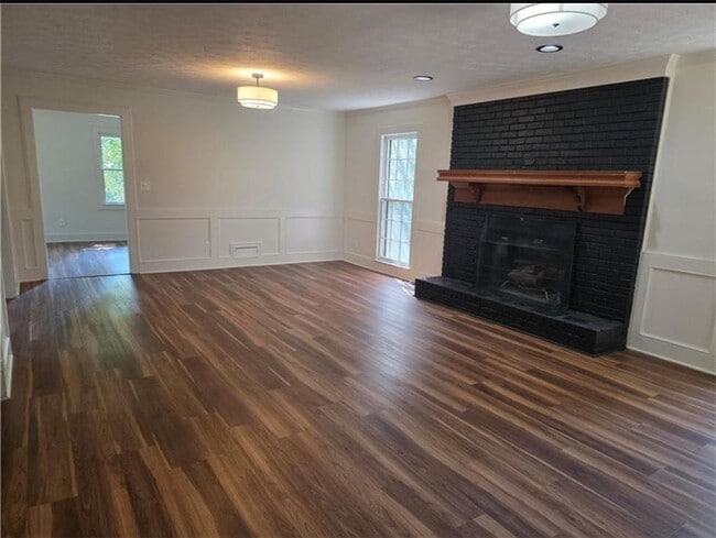 Building Photo - 2907 Moorings Pkwy SW