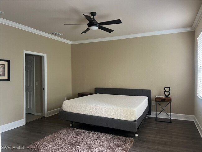 Building Photo - 10300 Via Colomba Circle