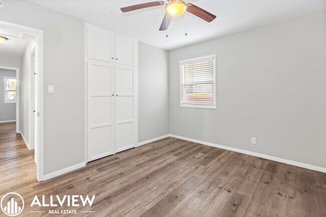 Foto del edificio - *MOVE-IN SPECIAL | $500 OFF FIRST MONTH'S ...