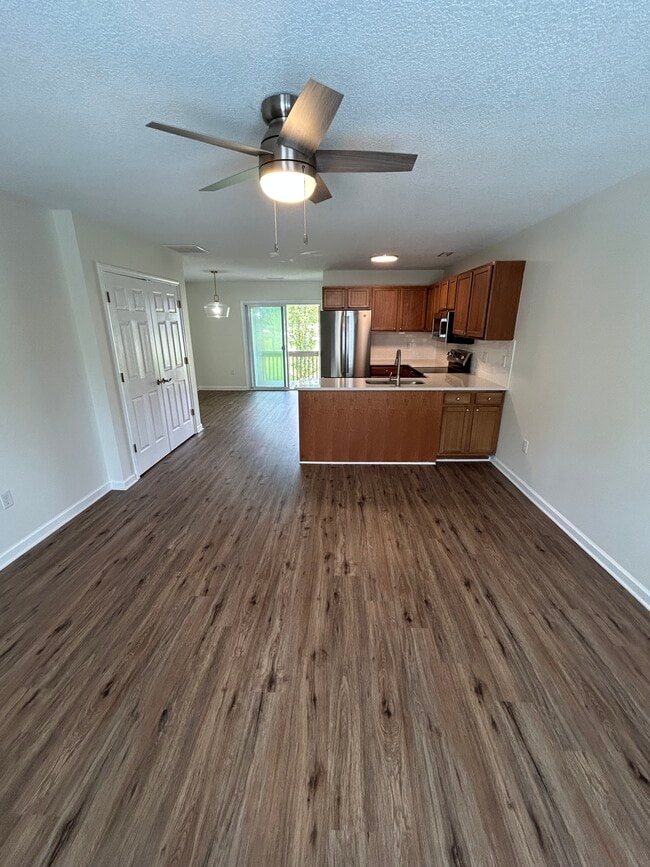 Building Photo - 53 Meadow Glen Ct