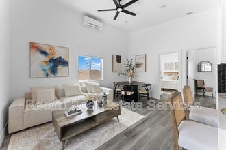 Building Photo - 2722 Nye St