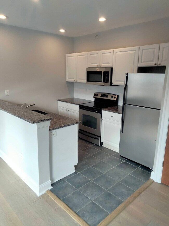 Building Photo - 45 Imlay St