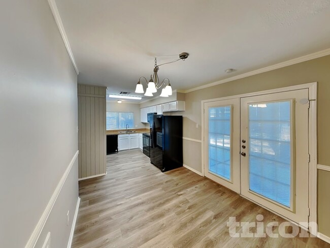 Building Photo - 2007 Smoke Rock Dr