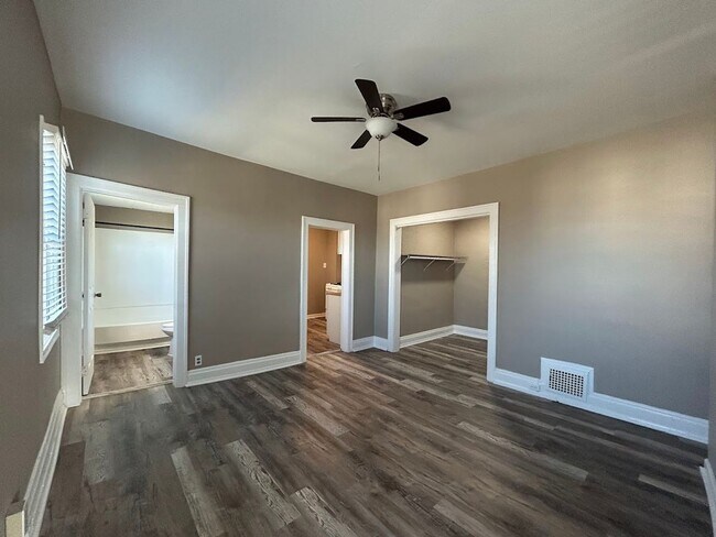 Foto del edificio - 5207 Montgomery Rd