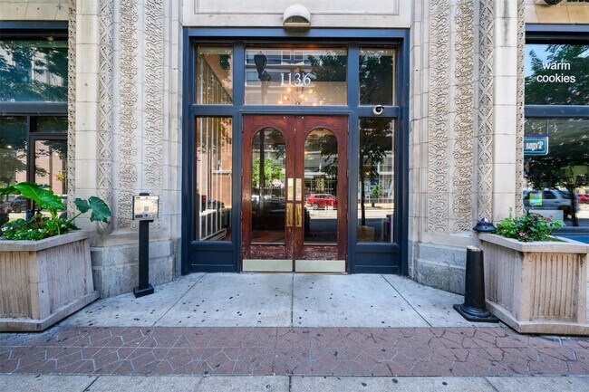 Building Photo - 1136 Washington Ave