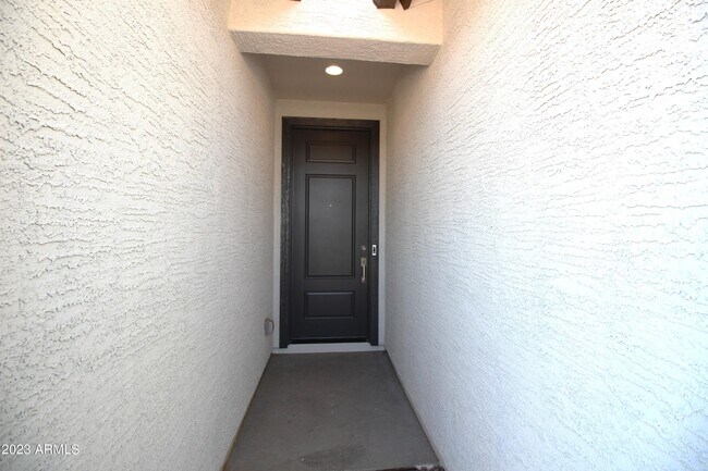Foto del edificio - 9339 W Glenrosa Ave