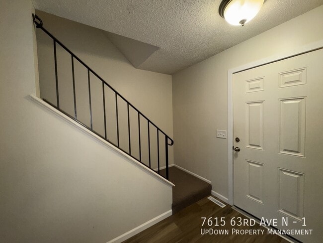 Foto del edificio - 7615 63rd Ave N