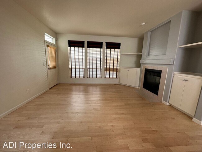 Building Photo - 4 br, 2.5 bath House - 1575 NE 103rd Ave