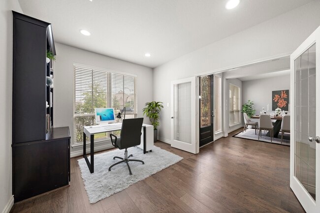 Foto del edificio - 3907 Pinecrest Peak Dr