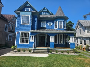 Building Photo - 90 Shrewsbury Ave