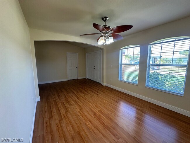 Foto del edificio - 1710 NW 23rd Terrace