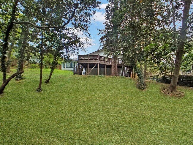 Building Photo - 377 Springdale Dr NE