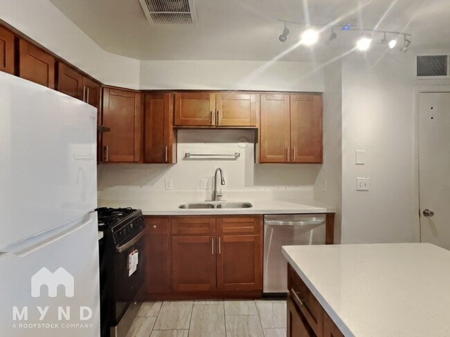 Foto del edificio - 1426 W 7th Ave