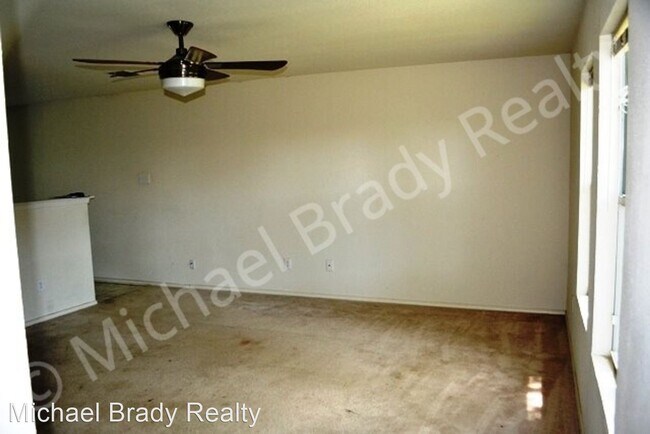 Building Photo - 4 br, 2 bath House - 1024 Junegrass Lane