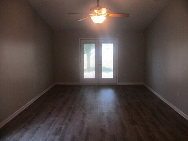 Foto del edificio - Updated 3 Bed 2 Bath Ranch!