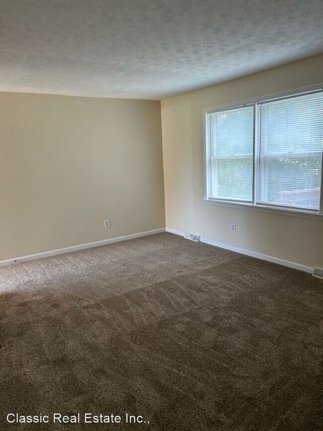 Building Photo - 2 br, 1.5 bath House - 481 Woodview Drive