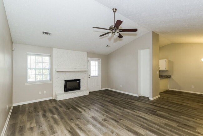 Building Photo - 9185 Sunset Dr