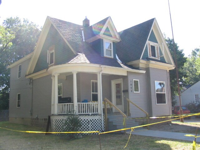 Foto principal - 1003 S Lansing St