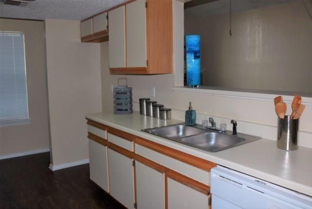 Building Photo - 4304 Hulen Cir E
